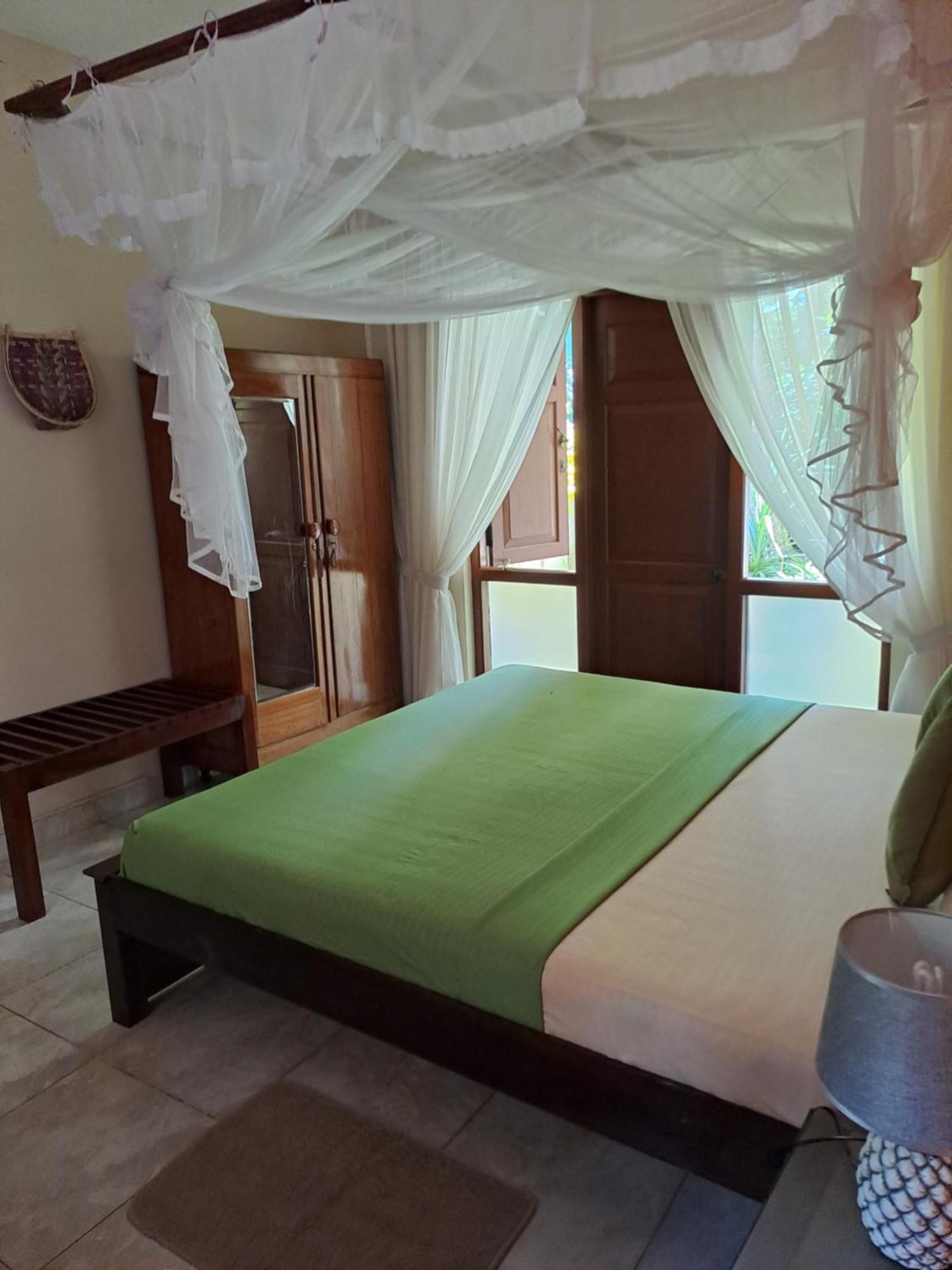 Red Sun Beach Villa Kosgoda Bagian luar foto