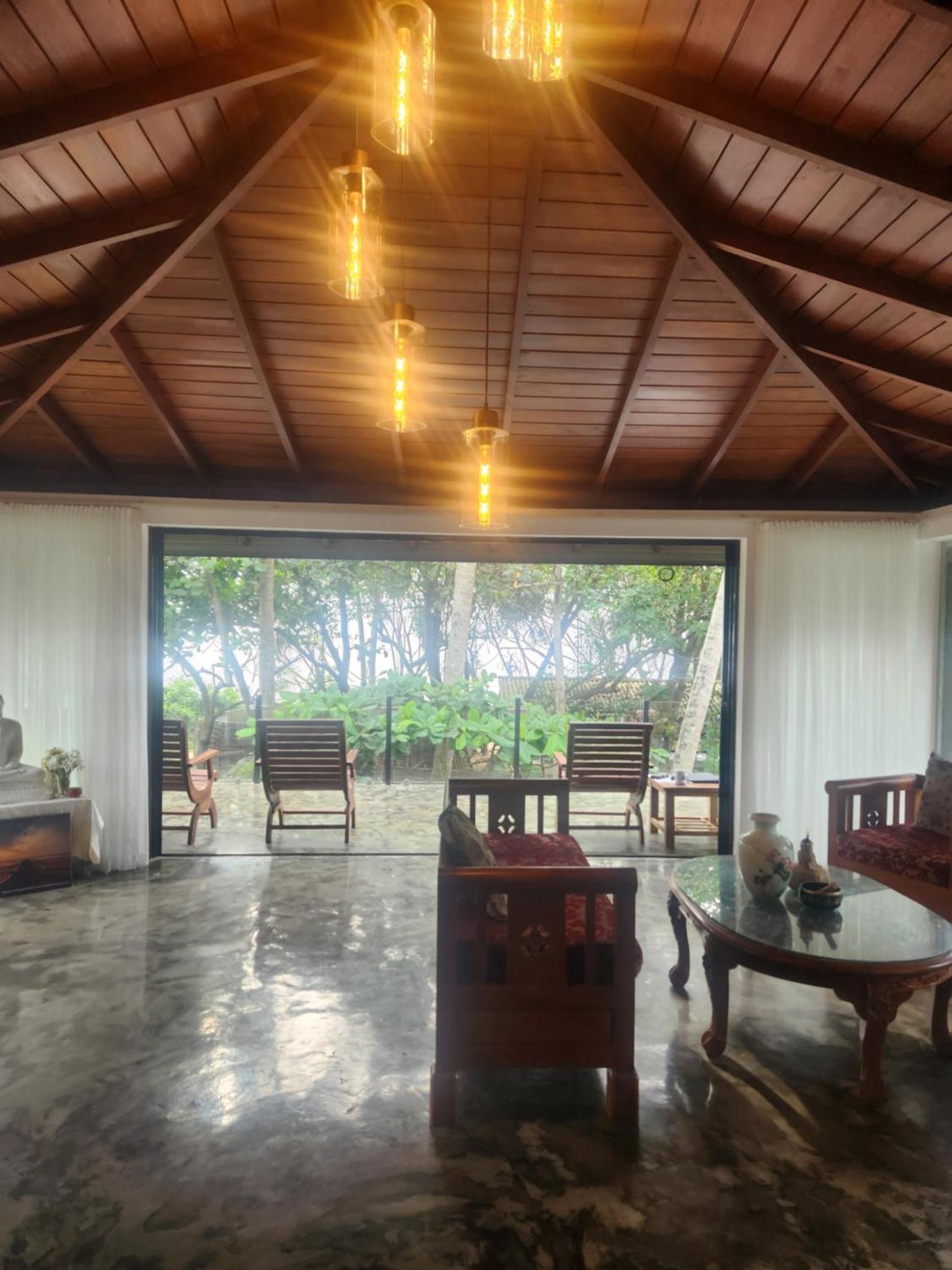 Red Sun Beach Villa Kosgoda Bagian luar foto